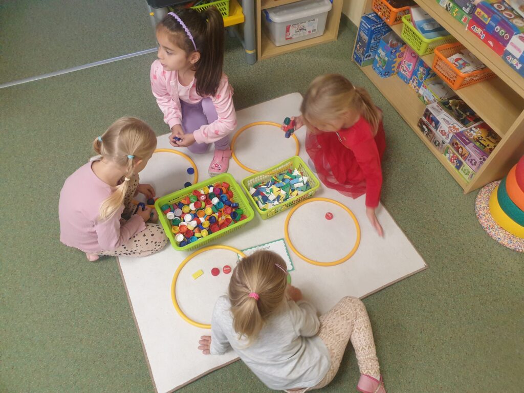 Hry v mateřské škole šk.r.2025/2026